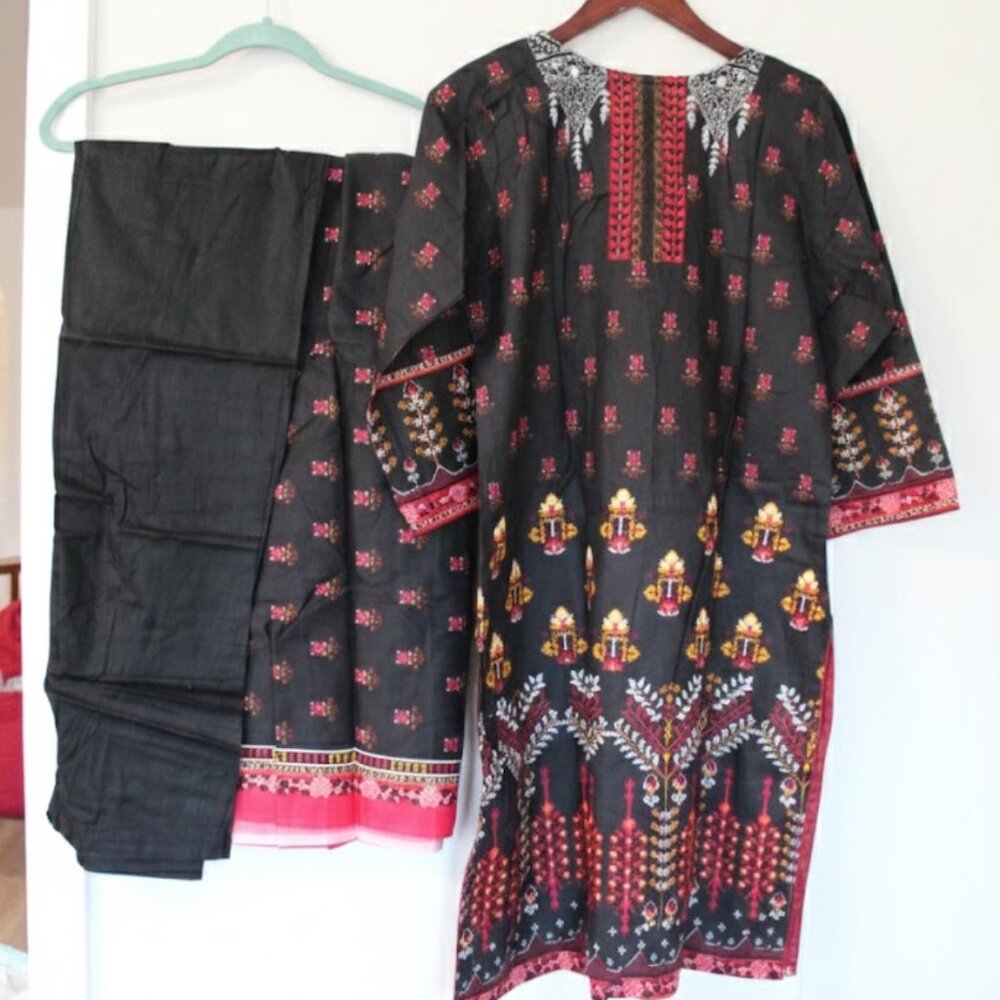 NWT 3-Piece Black & Red Embroidered Salwar Kameez Set Large